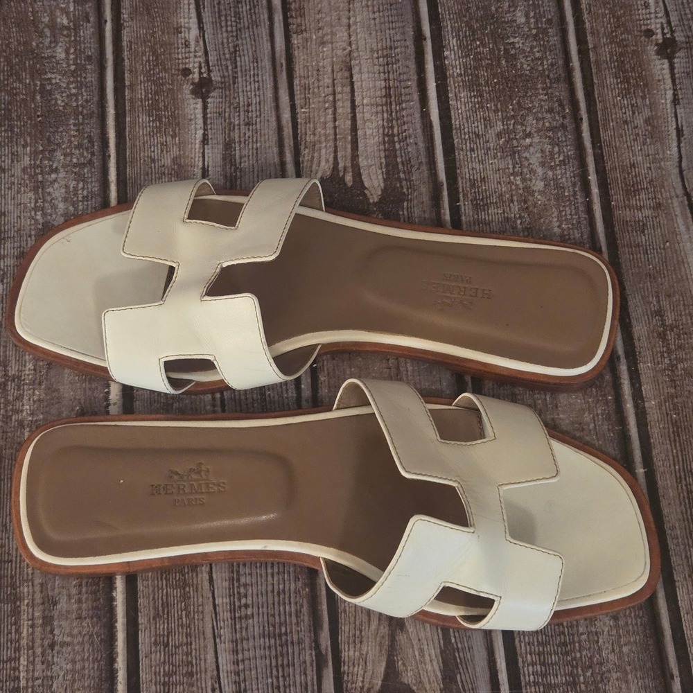 Sz 39 / 9 Womens Hermes Oran White Leather H Cutout Slides Sandals